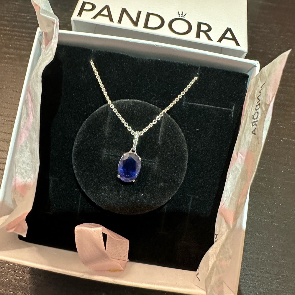Pandora Sparkling Statement Halo Pendant Necklace